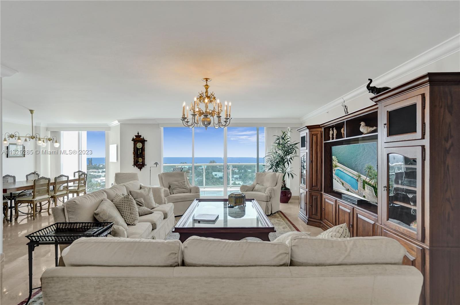 20201 E Country Club Dr #1207
