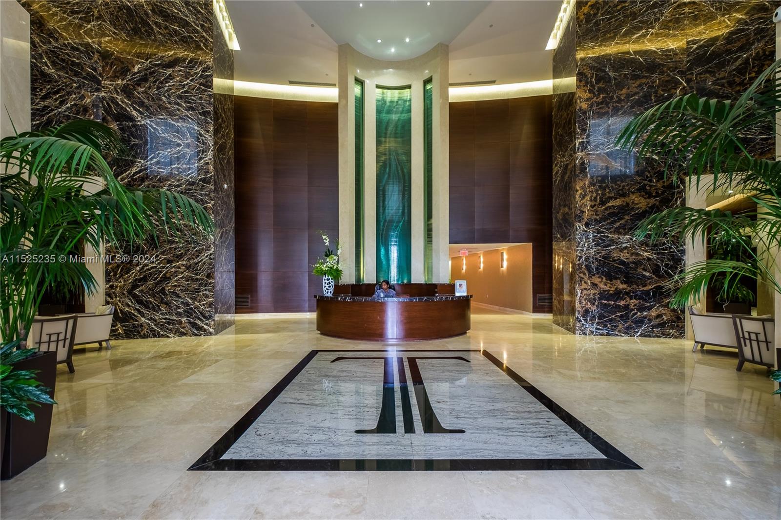 15811 Collins Ave #1505